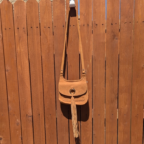 NWOT Forever 21 Suede Fringe Boho Crossbody Purse (Brown) - Picture 2 of 6